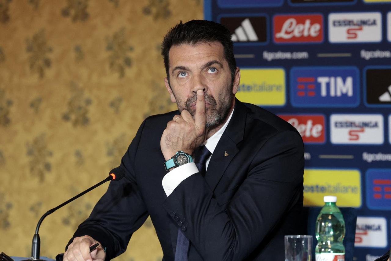 Italy unveil Gennaro Gattuso as new national team coach