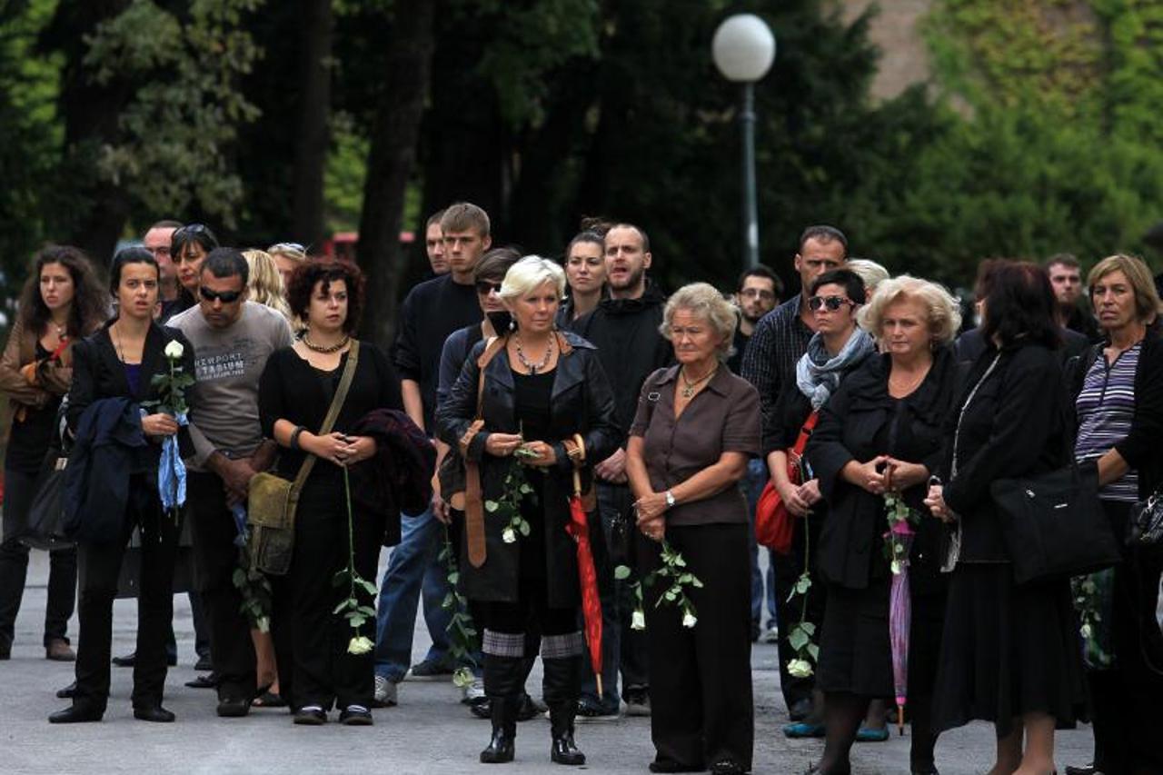 sprovod na mirogoju (1)