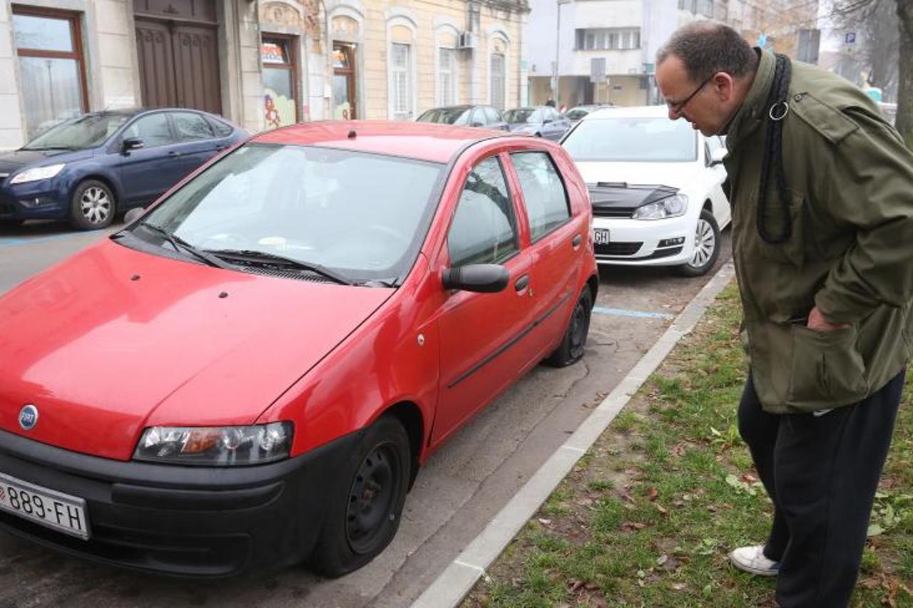 Karlovac: Probušio gume na tridesetak automobila