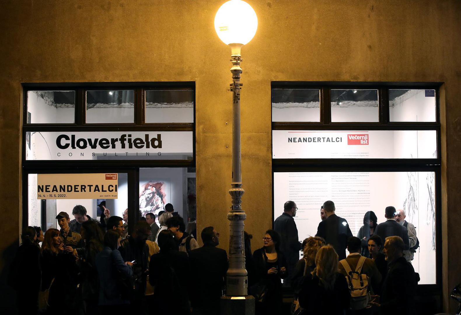 14.04.2022., Zagreb - Pod Zidom 12, galerija Cloverfeild. Otvaranje izlozbe Neandretalci. Zamjenik glavnog urednika Vecernjeg lista Mislav Simatovic zavrsnim je govorom sluzbeno proglasio izlozbu otvorenom.  Photo: Sanjin Strukic/PIXSELL