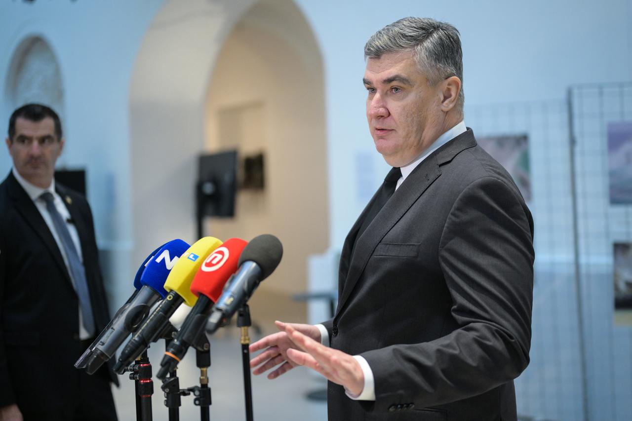 Zagreb: Predsjednik Milanović dao je izjavu za medije nakon posjete Hrvatskom prirodoslovnom muzeju