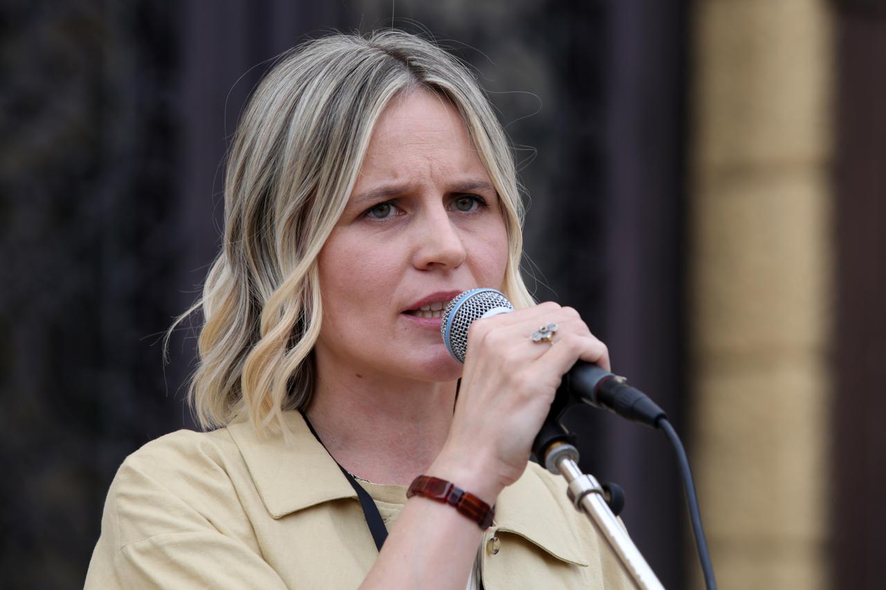 U Splitu prosvjed protivnika obaveznog cijepljenja, stigli Pernar i bivši lije?nik Andrew Wakefield