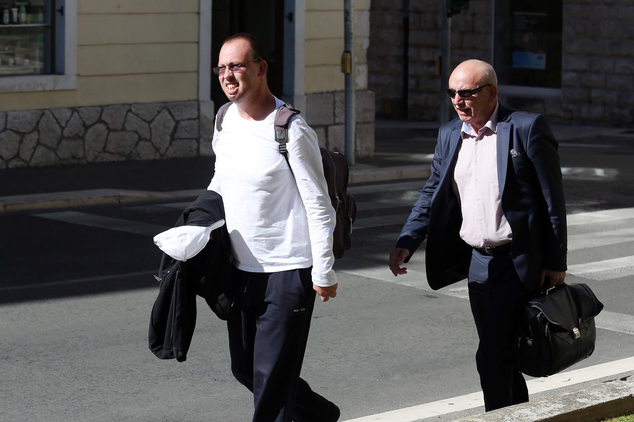 Frane Lučić dolazi na ročište u pratnji odvjetnika