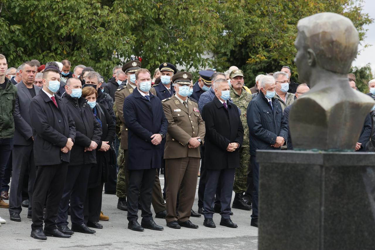 Vukovar: Na Trpinjskoj cesti obilježena je 29. obljetnica pogibije  generala - bojnika Blage Zadre