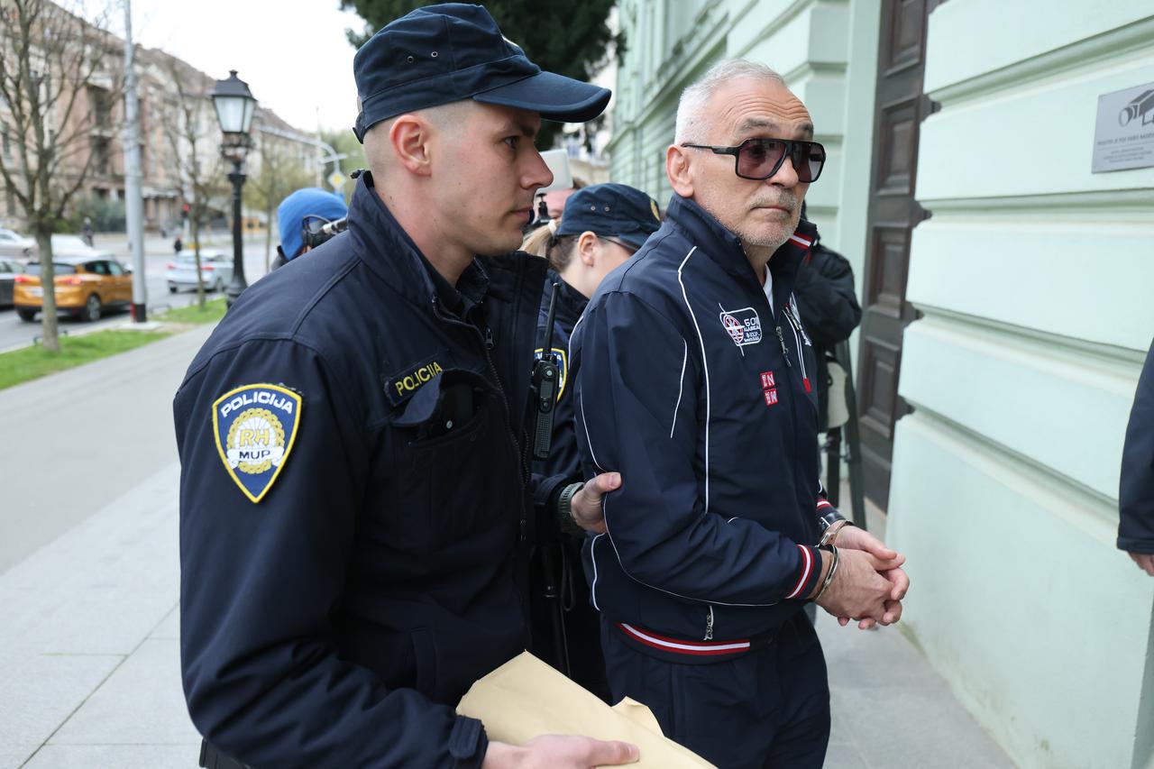 Osijek: Uhićeni sudac Mirko Živić dovezen je na Županijski sud kod istražnog suca