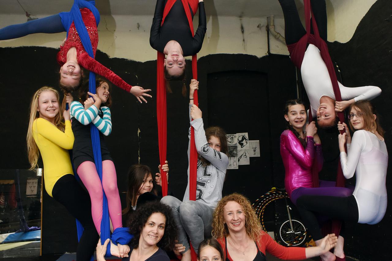 14.05.2016., Zagreb - Pripreme za predstavu Cirkus vrticus - ples na svili.  DKS_56137505 Photo: Davor Visnjic/PIXSELL