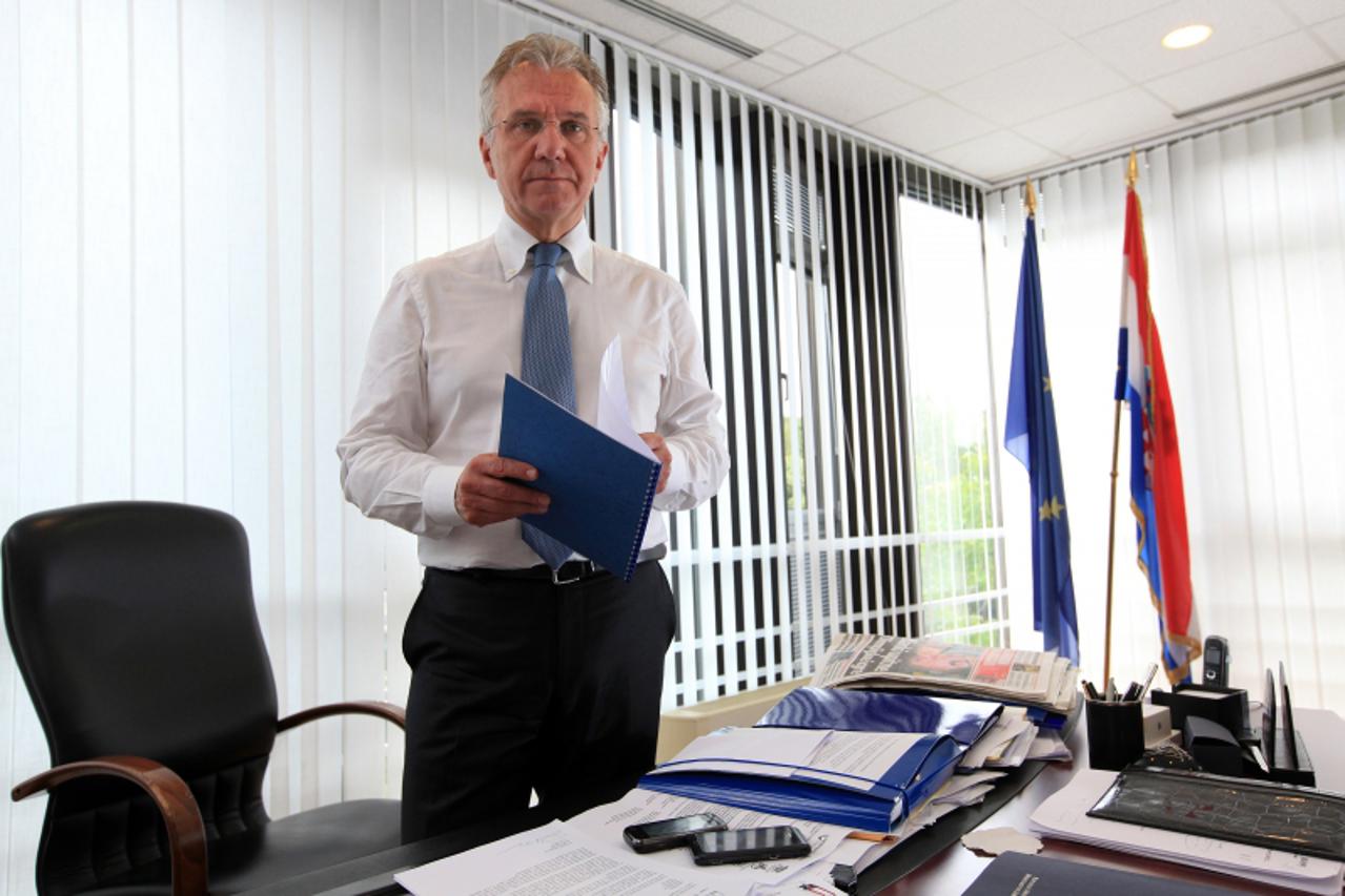 '22.05.2012., Zagreb - Prof.dr Rajko Ostojic, ministar zdravlja.  Photo: Robert Anic/PIXSELL'