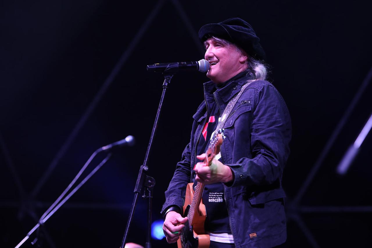 Karlovac: Koncert Plavog orkestra na Danima piva