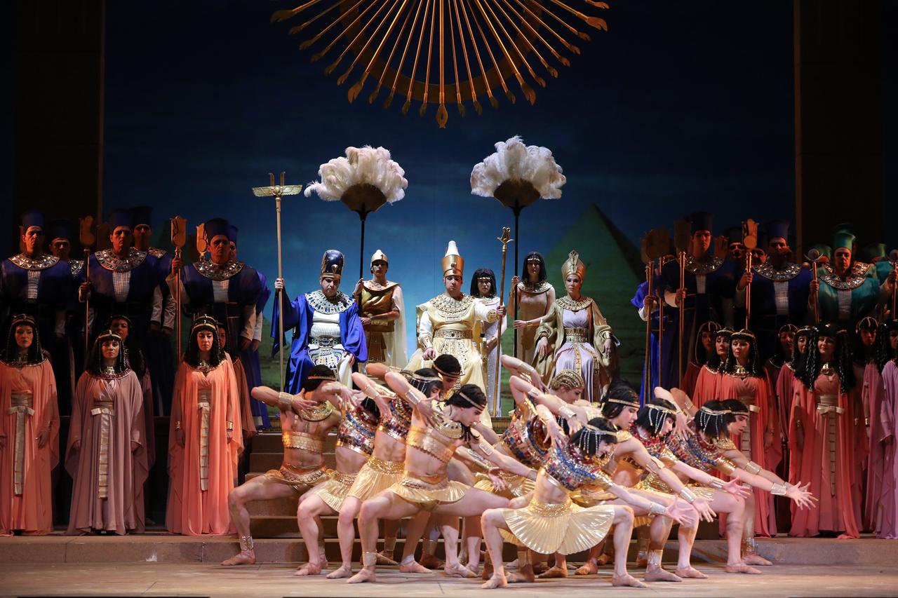 "Aida"