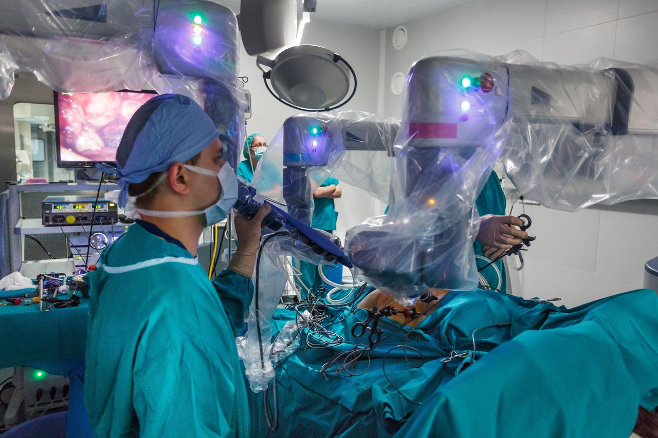 Robotska operacija na klinici za urologiju KBC-a Zagreb