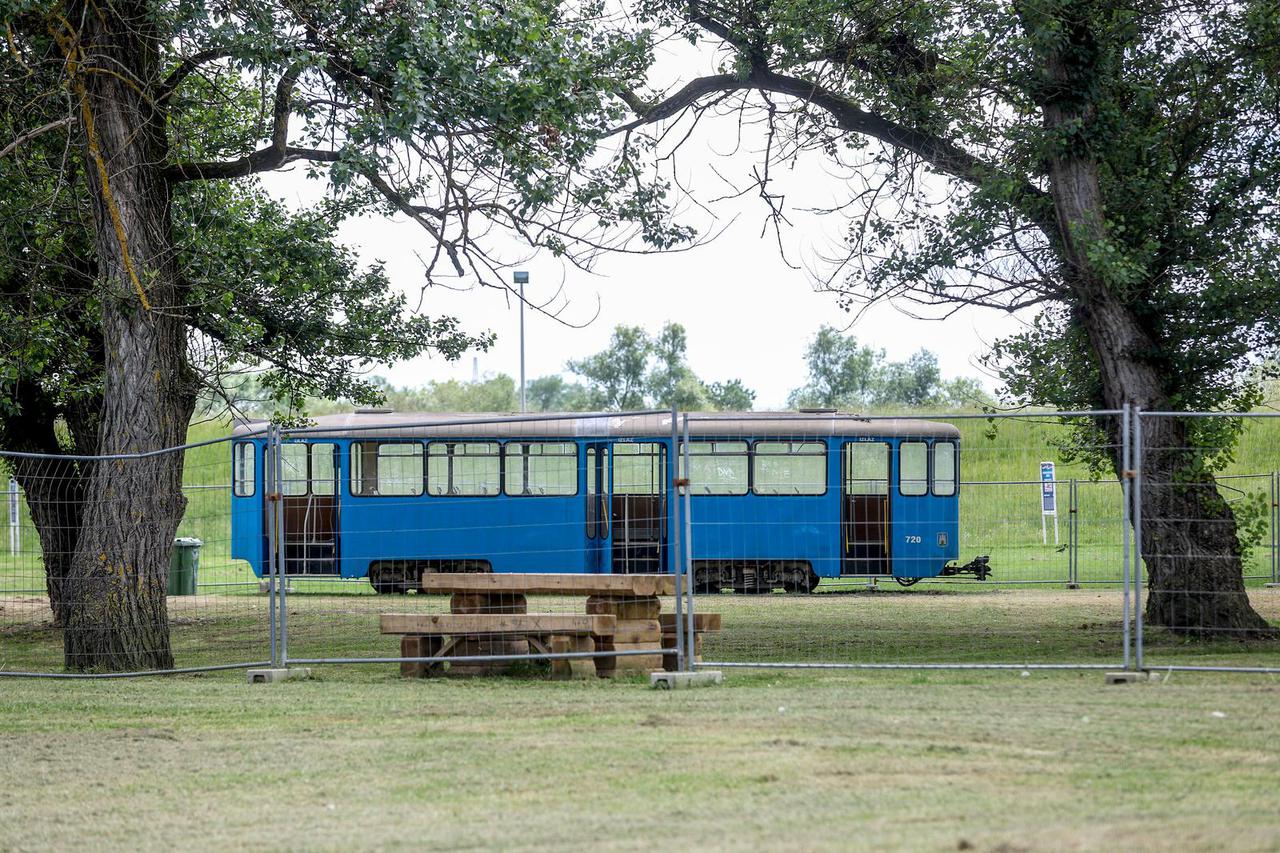 Zagreb: Uz jezero Jarun održava se sedmi po redu Food Truck Festival