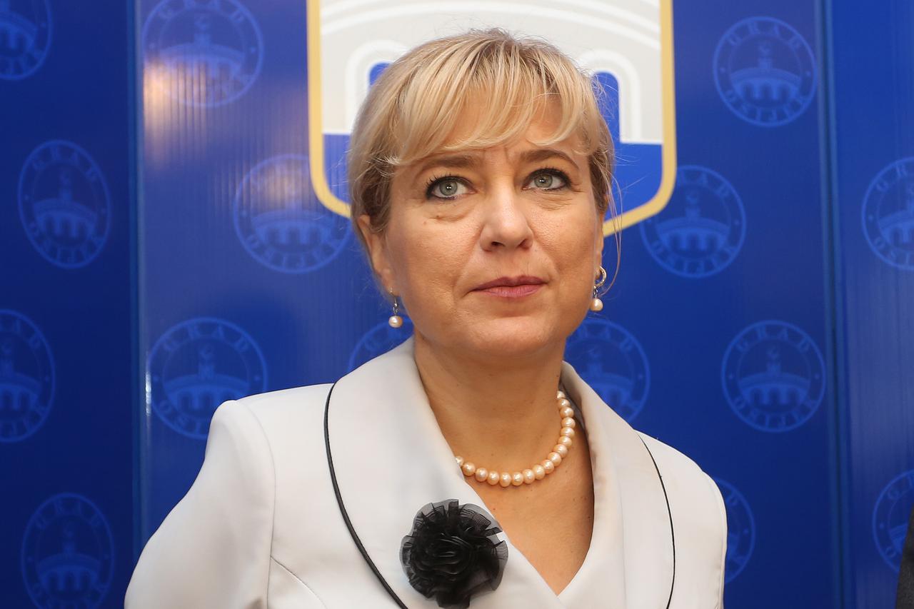 Shkendije Geci Sherifi, kosovska veleposlanica