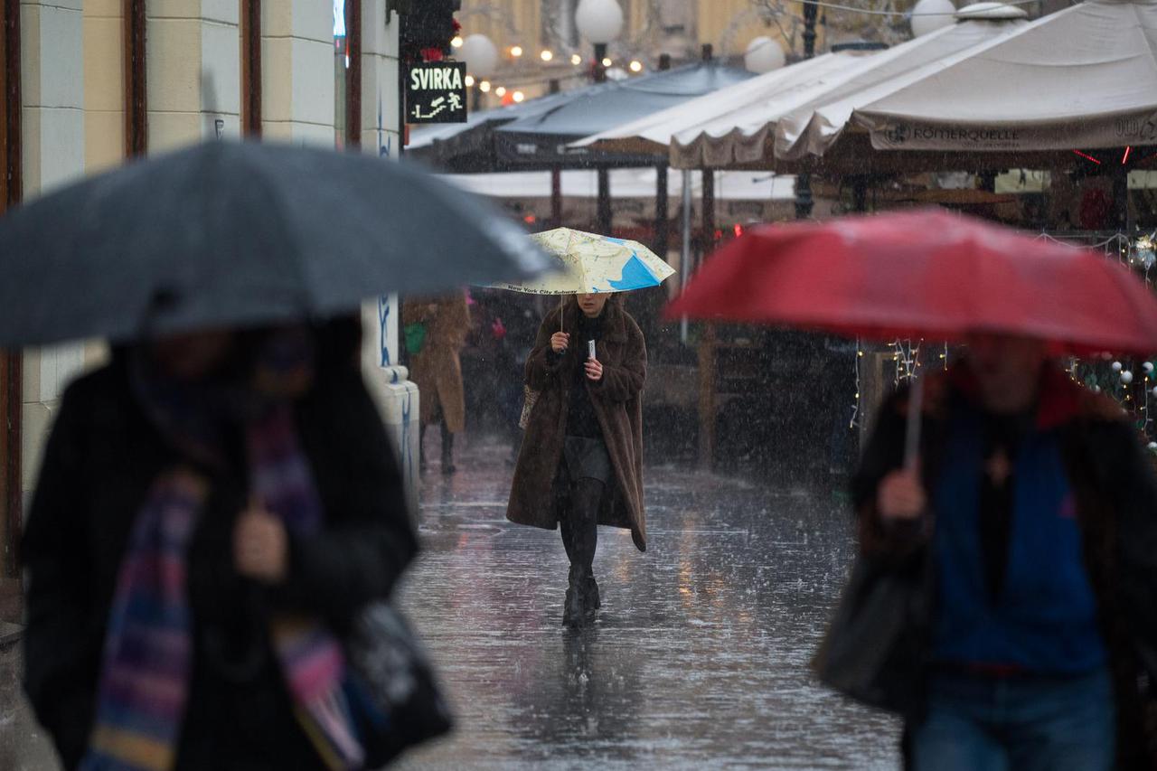 Kišovit i hladan dan u Zagrebu
