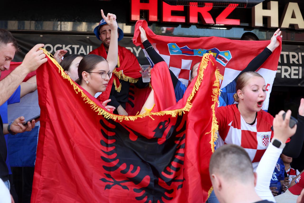 Hamburg: Navijačko ludilo nastavilo se na ulicama grada