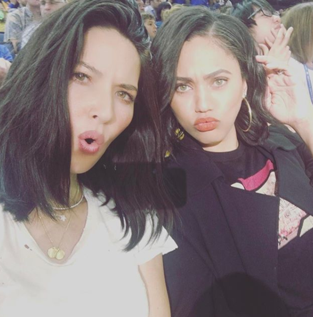 S njom je u braku od 2011. godine, a ona je od svojih televizijskih emisija zaradila oko 16 milijuna dolara. 