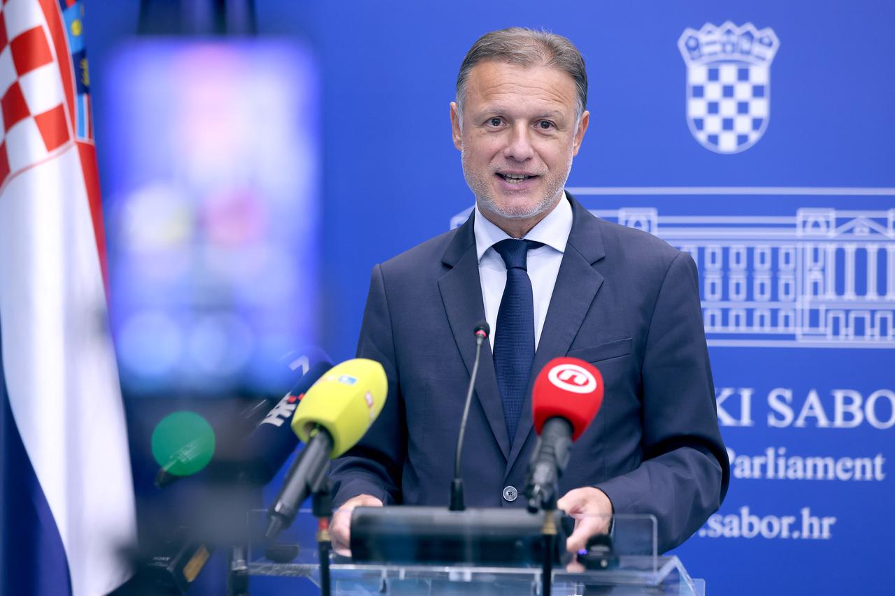 Zagreb: Konferenciju za medije predsjednika Sabora Gordana Jandrokovića