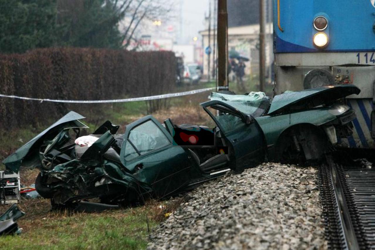 nesreća vlak Dubrava (1)