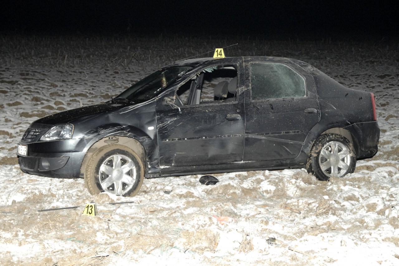 \'11.12.2010., Kursnec- Na cesti Kursanec-Gornji Kursanec doslo do naleta automobila na 2 pjesaka od kojih je jedan preminuo na mjestu dogadjaja. Photo: Vjeran Zganec-Rogulja/PIXSELL\'
