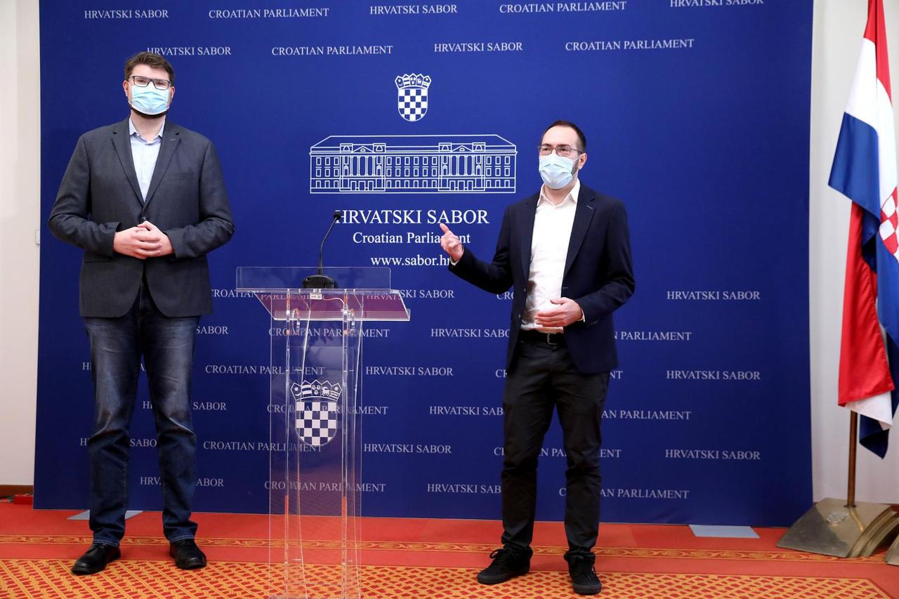 Zagreb: Peđa Grbin i Tomislav Tomašević održali konferenciju za medije