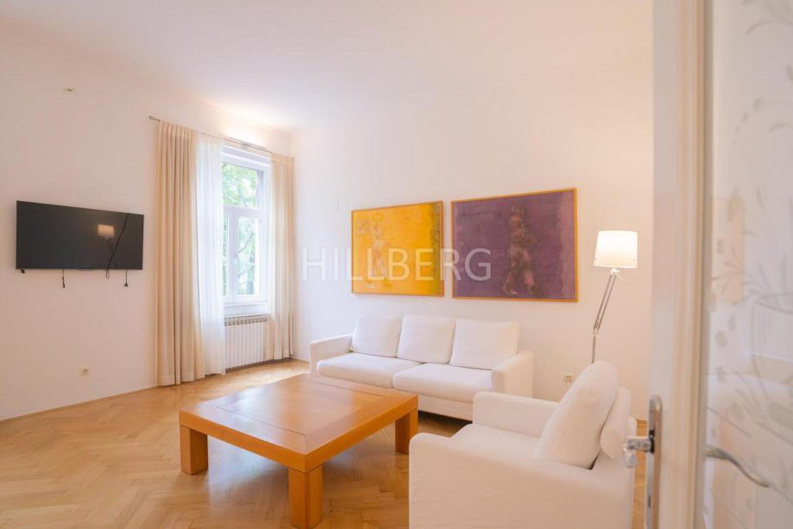 Uvjeti najma uključuju ugovor na rok od minimalno godinu dana, plaćanje jedan mjesec unaprijed i depozit u iznosu mjesečne najamnine. 

