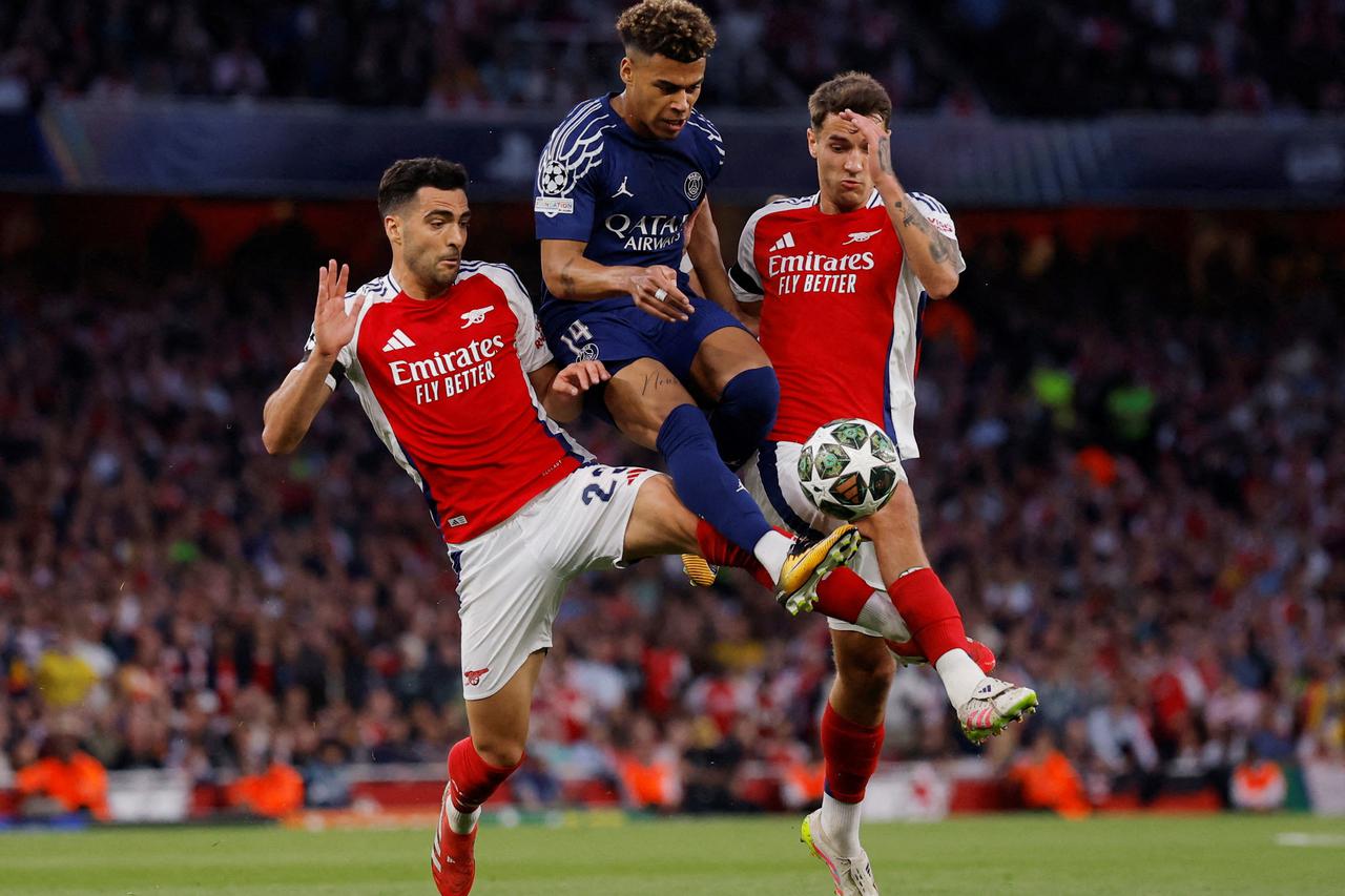 Champions League - Semi Final - First Leg - Arsenal v Paris Saint Germain