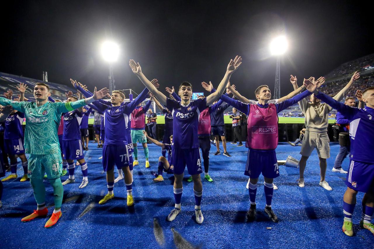 Slavlje Dinama nakon što su izborili Ligu prvaka