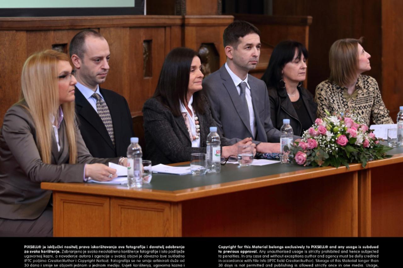 '15.04.2013., Zagreb -  U Hrvatskom drzavnom arhivu odrzano je javno predstavljanje Hrvatskog pravopisa Instituta za hrvatski jezik. Ermina Ramadanovic, Kristian Lewis, Lana Hudecek, Zeljko Jozic, Mil