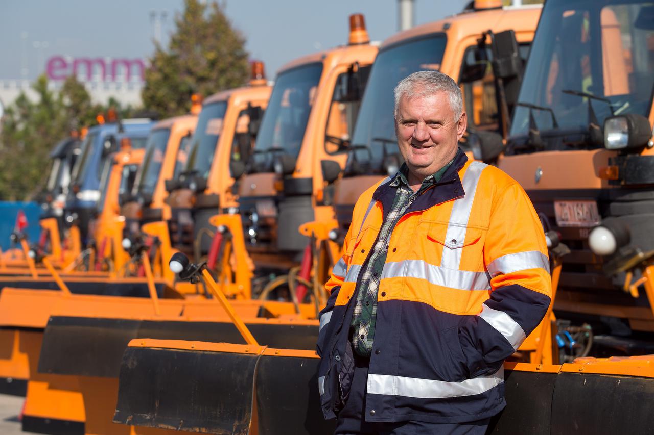 02.11.2015., Zagreb -    Uoci pocetka rada Zimske sluzbe, odrzana je u prisutnosti gradonacelnika Milana Bandica  smotra vozila i opreme Zimske sluzbe u Centralnoj bazi zimske sluzbe na Zitnjaku. Tomislav Begic, vozac ralice. Photo: Davor Puklavec/PIXSELL
