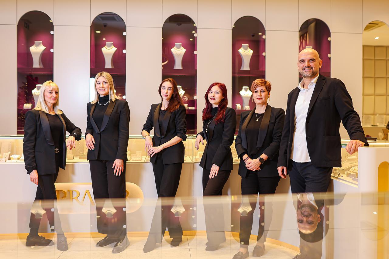 Zagreb: Prahir, prodavaonica nakita