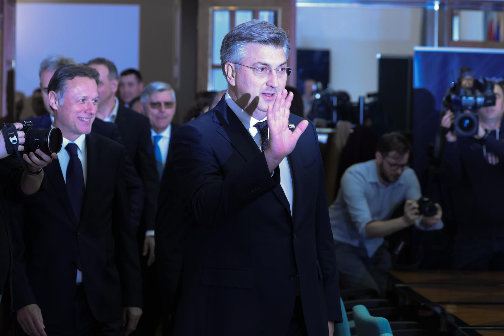 29.03.2024., Zagreb - Predstavnici HDZ-a i oko njega okupljene koalicije predali su danas Drzavnom izbornom povjerenstu kandidacijske liste za parlamentarne izbore 2024.. Photo: Patrik Macek/PIXSELL