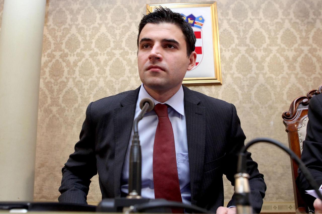 Davor Bernardić