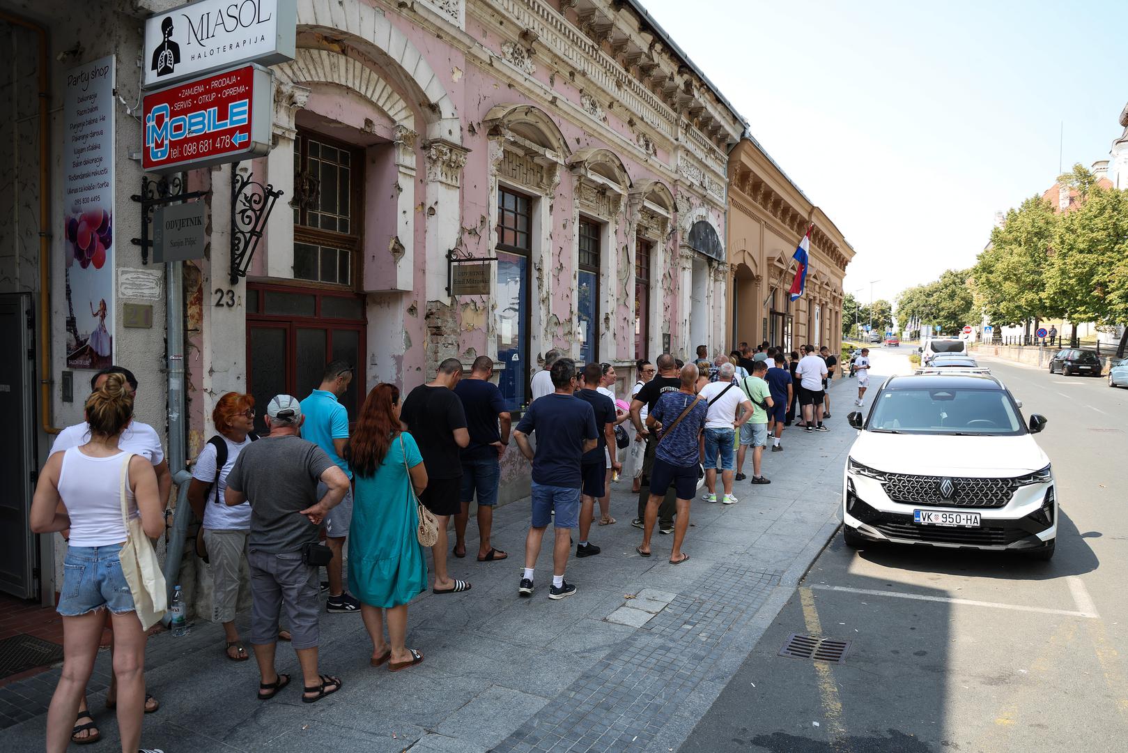 Podsjetimo, događaj naziva "Vukovar - Zajedno za budućnost" ima i humanitarni karakter. Cjelokupna dobit, nakon podmirenja troškova, bit će donirana za završetak studentskog doma Salezijanaca u Zagrebu te kampanju "I ti si Vukovar".