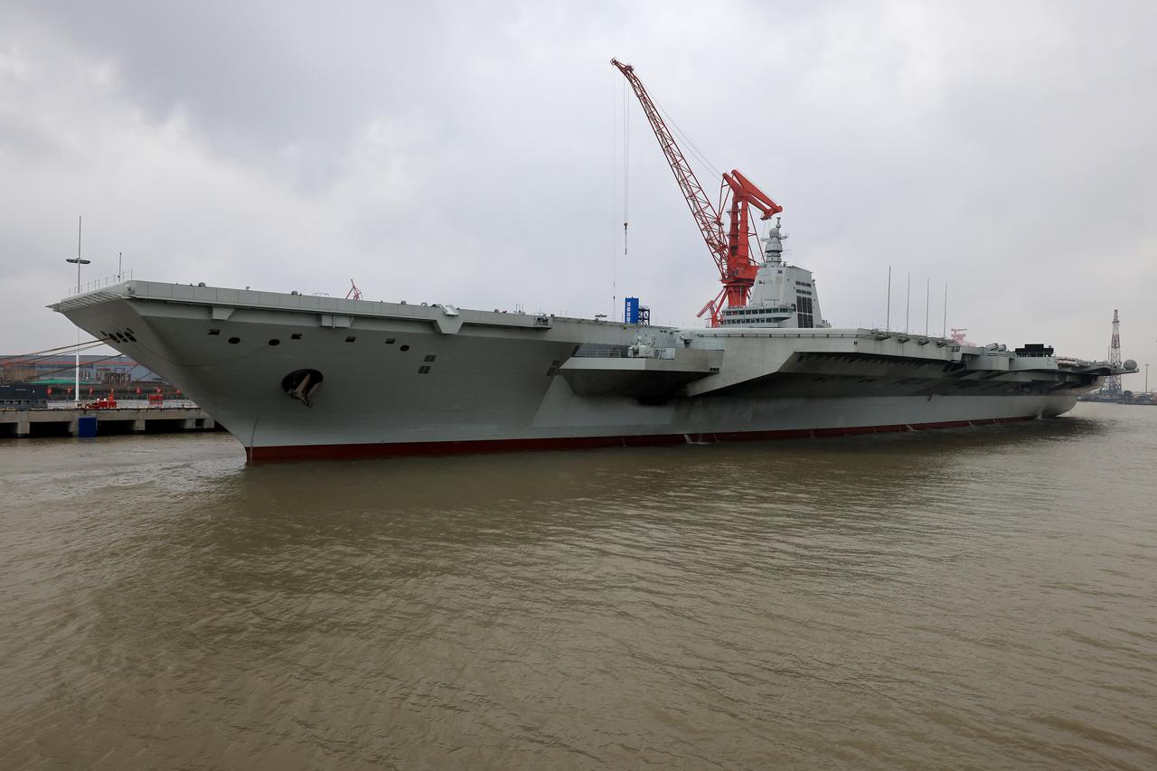 CHINA-SHANGHAI-AIRCRAFT CARRIER-FUJIAN-MAIDEN SEA TRIALS-DEPARTURE (CN)