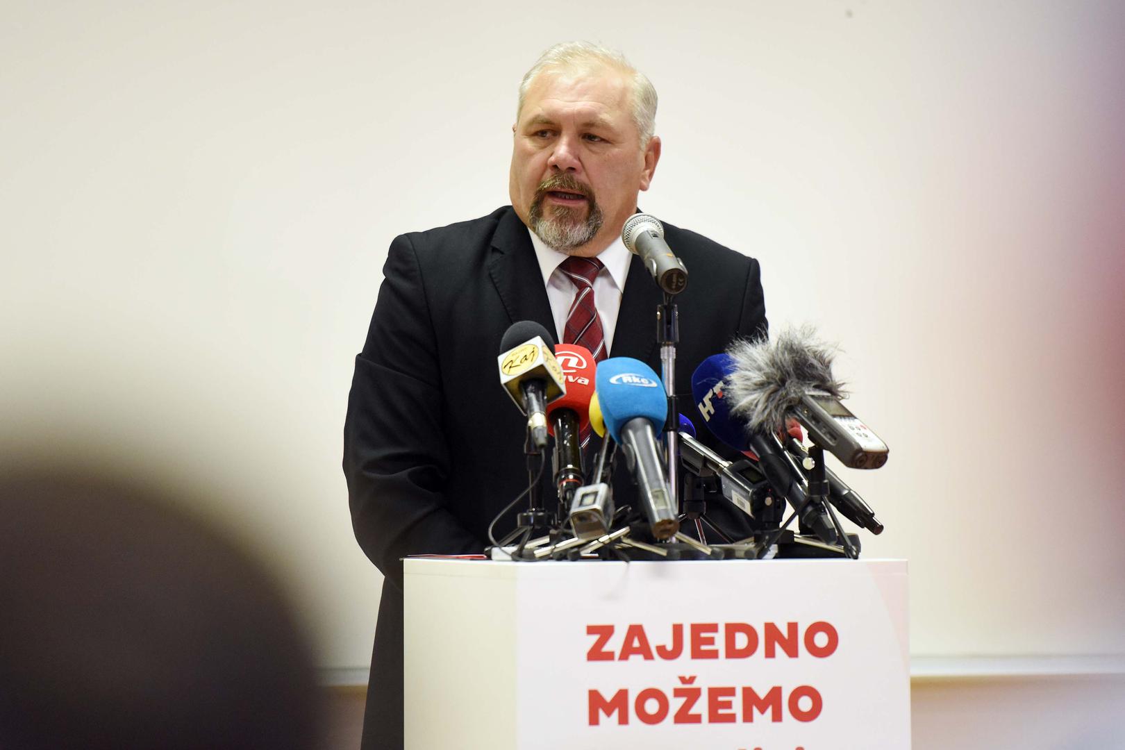 Šefu HSU-a Hrelji Bernardić je ponudio za zajednički izlazak na izbore klub u Saboru, tj. tri sigurna mjesta