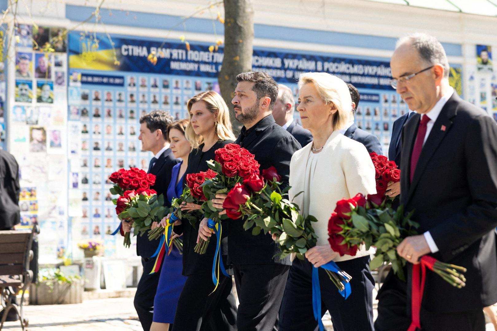 Istaknuo je da Hrvatska prepoznaje nepravdu kada je vidi te da je ono što se događa Ukrajini „jasna, neosporiva i teška nepravda“. „Ukrajina nije kriva za ovaj rat, niti ga je isprovocirala Europa. Ne postoji drugo objašnjenje osim tragične činjenice da je teritorijalno najveća država na svijetu jednostavno htjela još teritorija za sebe“, rekao je Plenković, govoreći o ruskoj agresiji.