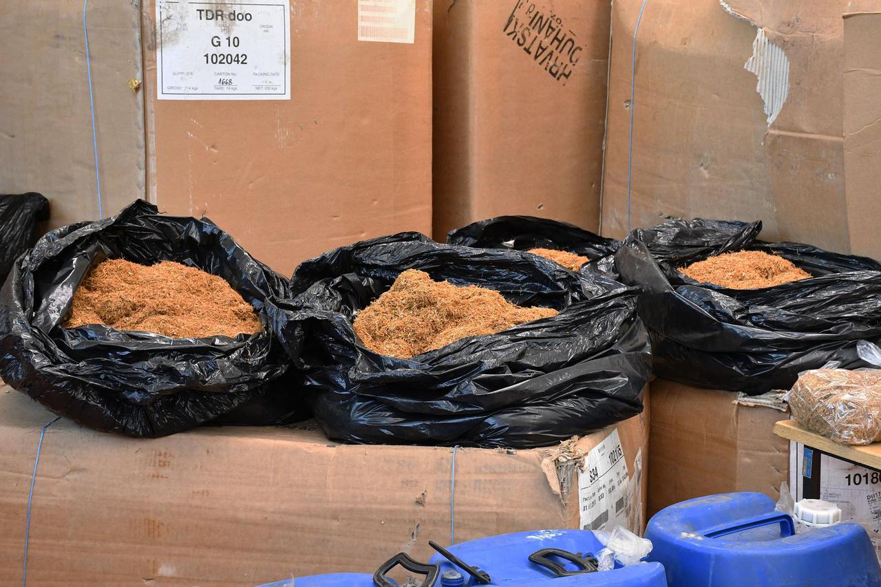 Požega: Policija zaplijenila veliku količinu duhana, marihuane, alkohola i oružja