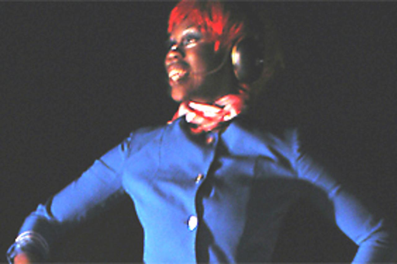 Slika s predstave Charlotte Brathwaite 