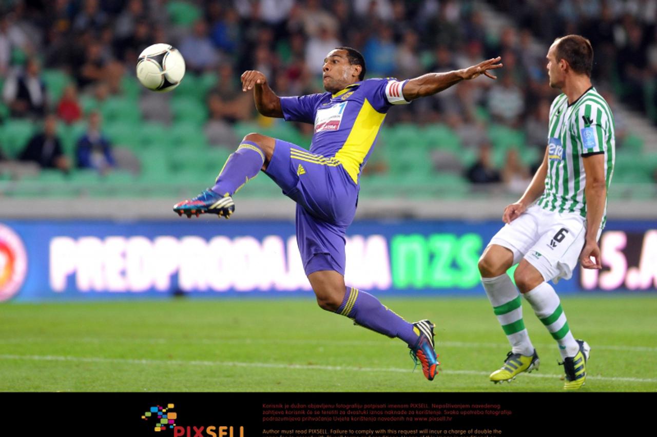 '11.08.2012., SRC Stozice, Ljubljana, Slovenija - Slovenska Prva liga, NK Olimpija - NK Maribor. Marcos Tavares.  Photo: Slavko Midzor/PIXSELL'