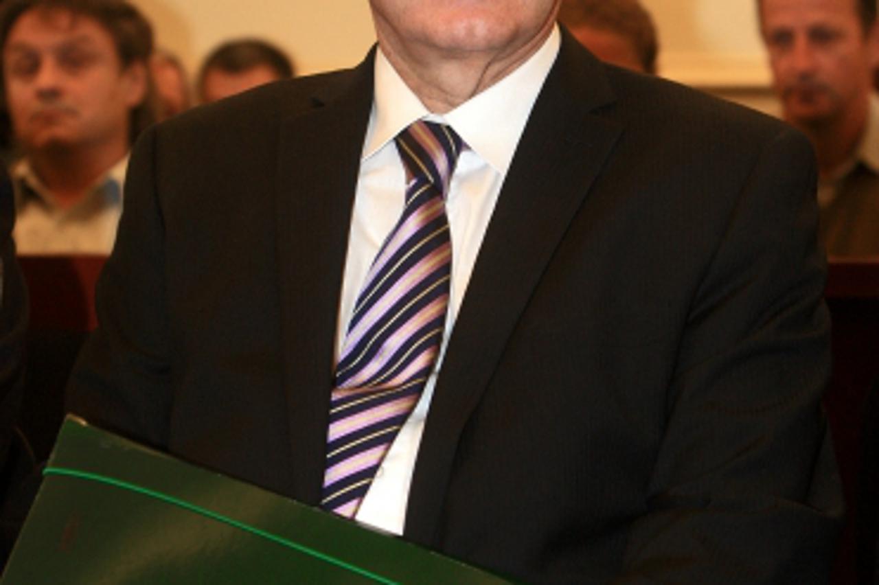 '03.11.2011. Zupanijski sud, Zagreb - Pocetak sudjenja bivsem premijeru Ivi Sanaderu u slucaju Hypo. Photo: Boris Scitar/PIXSELL'