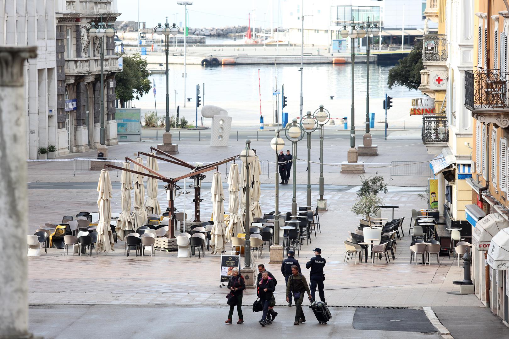 19.3.2023. Rijeka - Operacija izmjestanja mine zaostale iz Drugog svjetskog rata u Rijeckoj Luci.  Photo: Nel Pavletic/PIXSELL