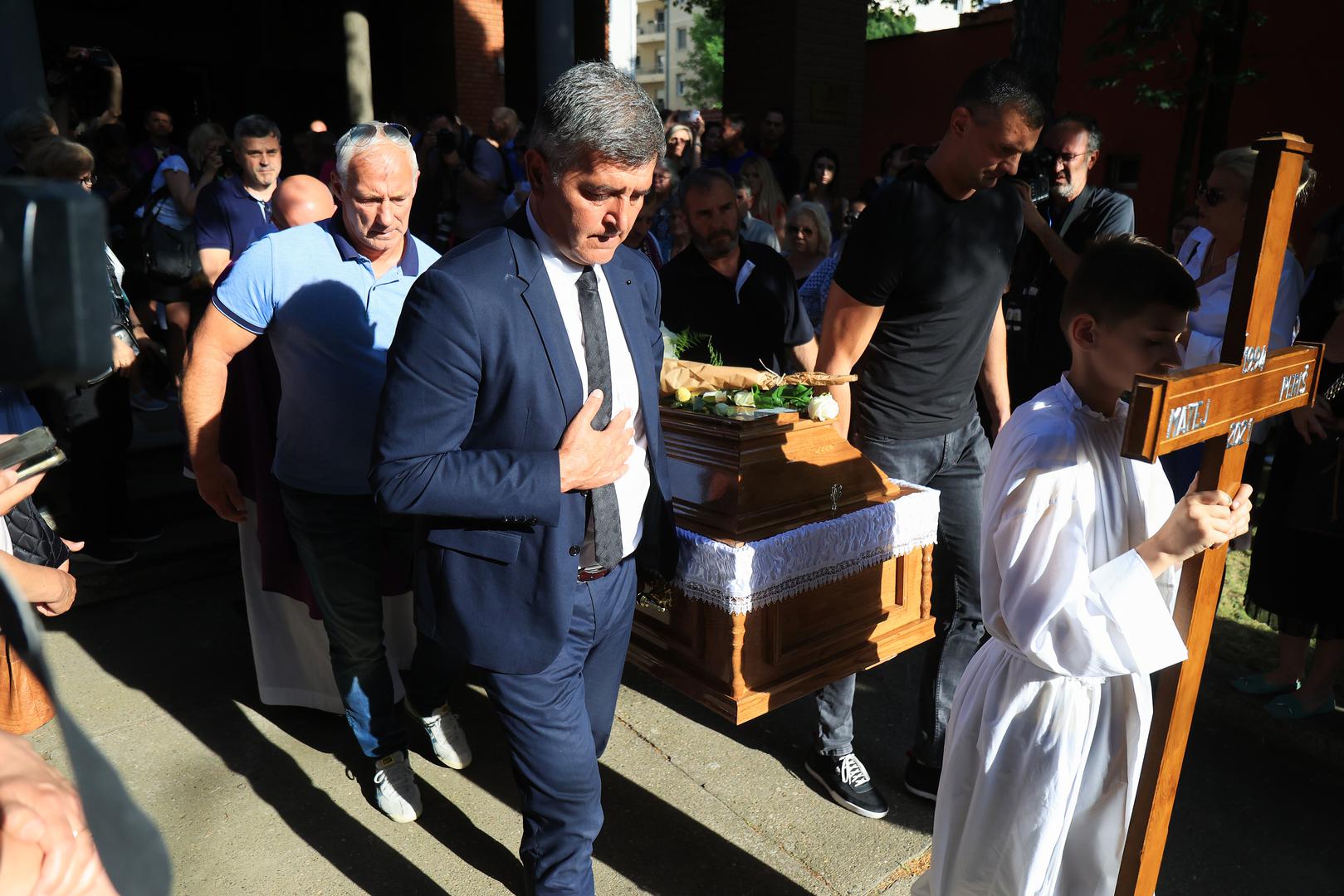 20.05.2022., Beograd, Srbija - Ispracaj Mateja Perisa u crkvi Svetog Antuna Padovanskog. Tijelo Mateja Perisa je pronadjeno u Dunavu nakog sto je nestao u noci 31. prosinca 2021. godine. Photo: Davor Javorovic/PIXSELL