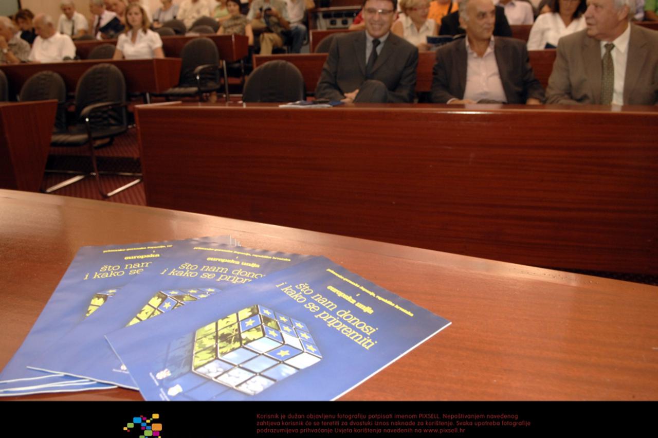 PXL_110903_557