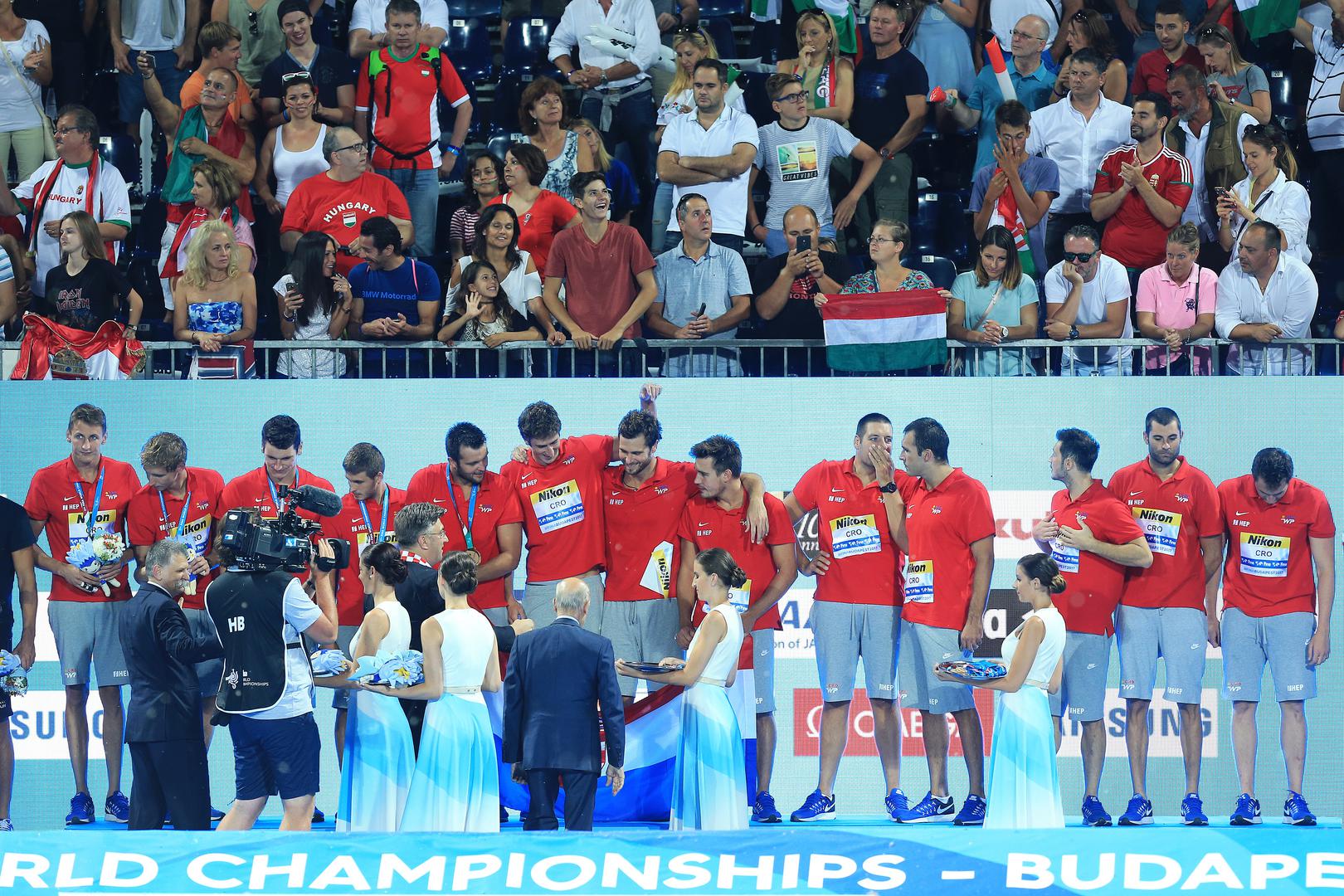 U finalu su izabranici Ivice Tucka pobijedili Mađare sa 8:6. Medalje pobjednicima predao je hrvatski premijer Andrej Plenković.