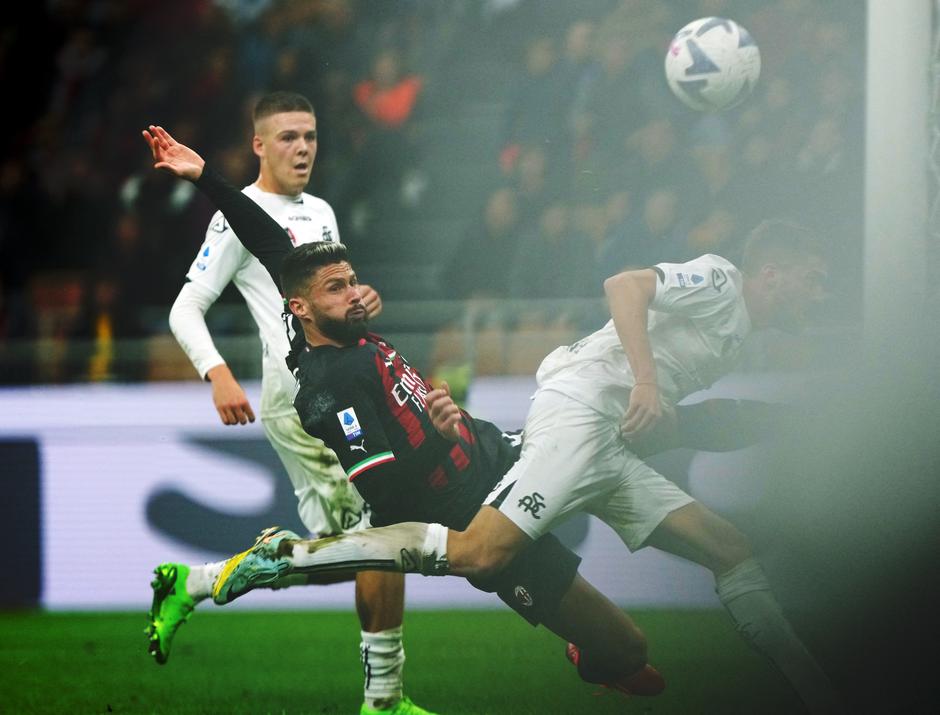 Serie A - AC Milan v Spezia