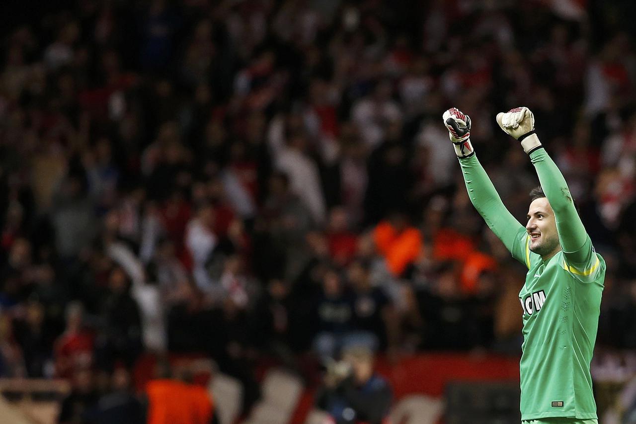Monaco's goalkeeper Danijel Subasic celebrates his team victory against  Zenit St. Petersburg during their Champions League Group C soccer match at Louis II stadium in Monaco, December 9, 2014. Monaco won 2-0 and qualified for the next round of the compet