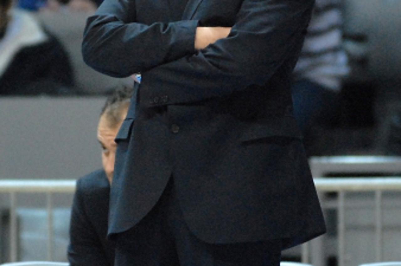 \'19.01.2010., Zadar - Kosarkasku utakmicu 17. kola NLB lige u Dvorani Kresimira Cosica odigrali su Zadar i Siroki HT Eronet. Tihomir Bujan vodit ce momcad Zadra do izbora novog trenera.  Photo: Dino 