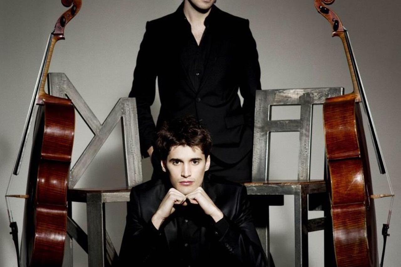 2CELLOS