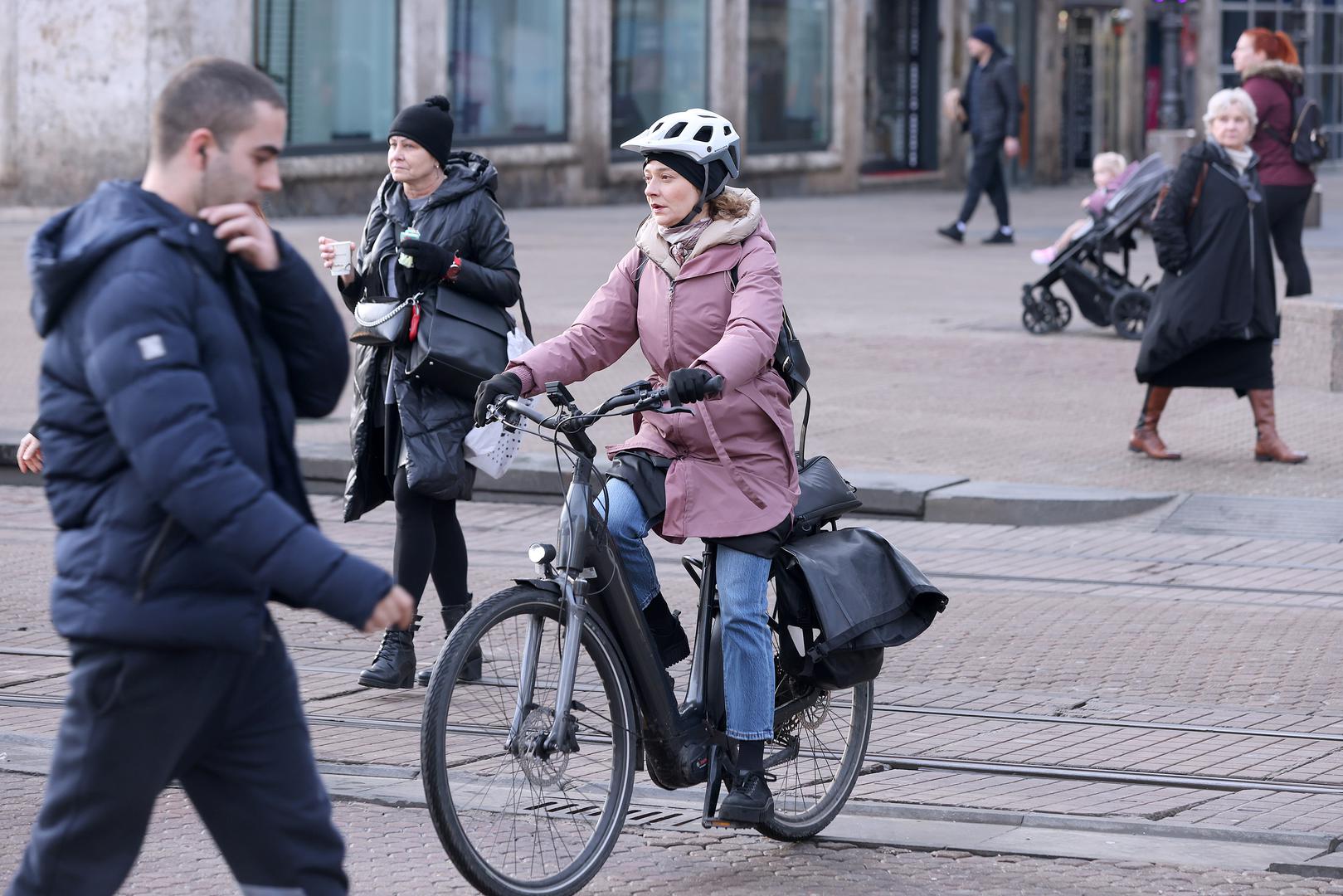 Brojni su Zagrepčani tako danas na posao krenuli na dva kotača.