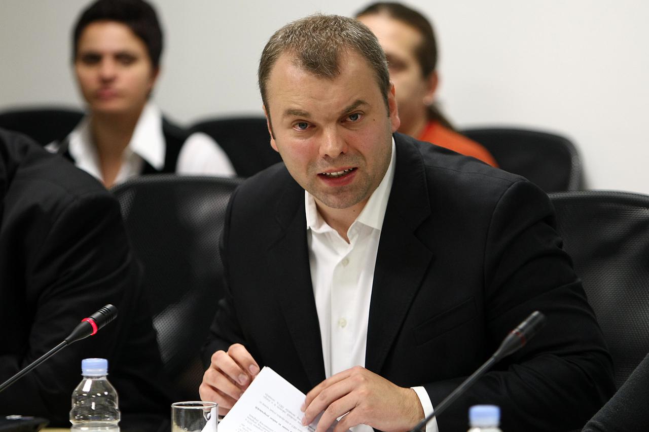 Kandidat je i sadašnji vršitelj dužnosti glavnog ravnatelja HRT-a Blago Markota