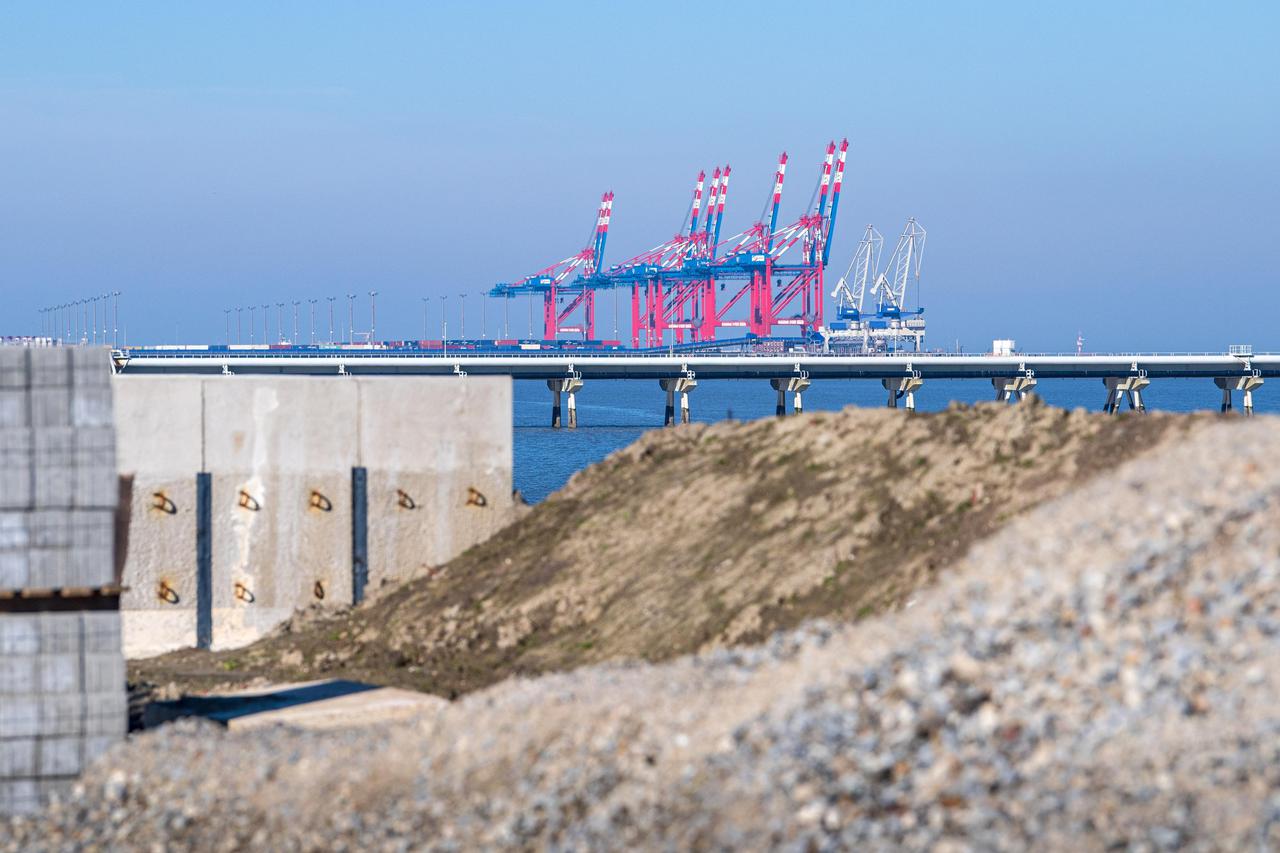 Njema?ka ?e nastaviti s radovima na  LNG terminalu kako bi smanjila ovisnost o ruskom plinu